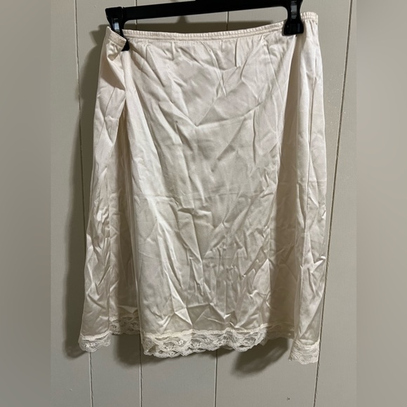 Vintage Vanity fair size medium lot of 4 slips long and short black cream lace - Picture 13 of 16